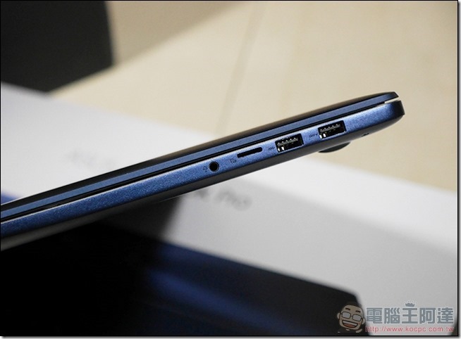ASUS ZenBook Pro UX550 开箱 -12