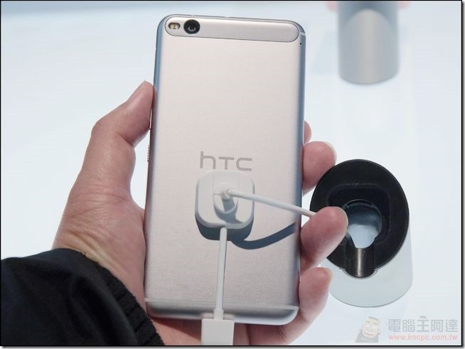 HTC-MWC2016-12