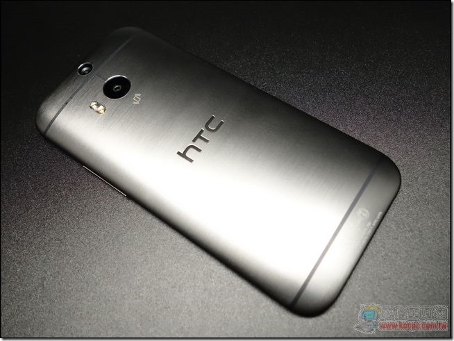HTC One M8 外观与配件-16