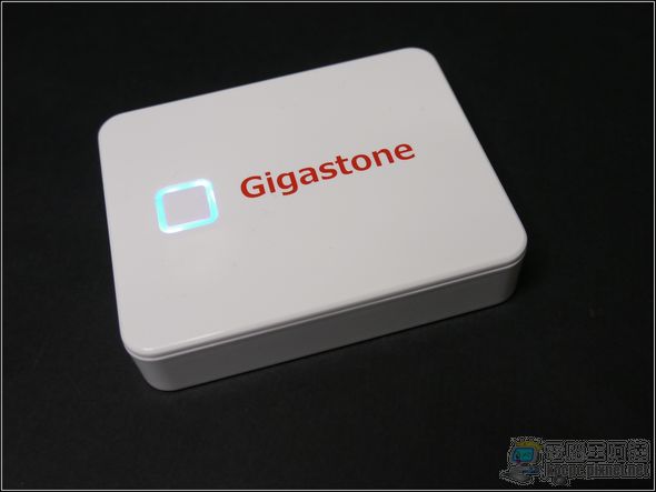 Gigastone 无线存储充电宝15