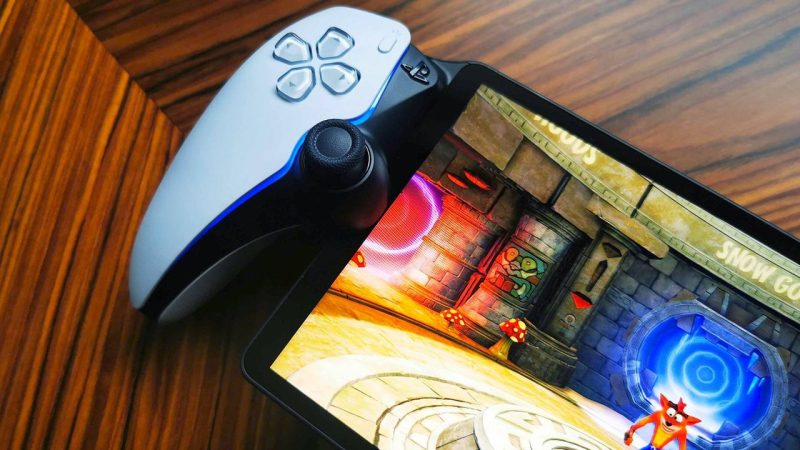 Former PS Boss Warns: Don't Launch PS6 Handheld With Console