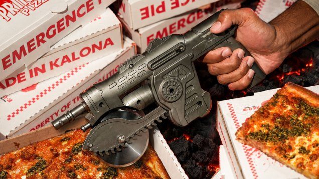 Gears of War Pizza Cutter Costs $60, Looks Like a Pain to Clean